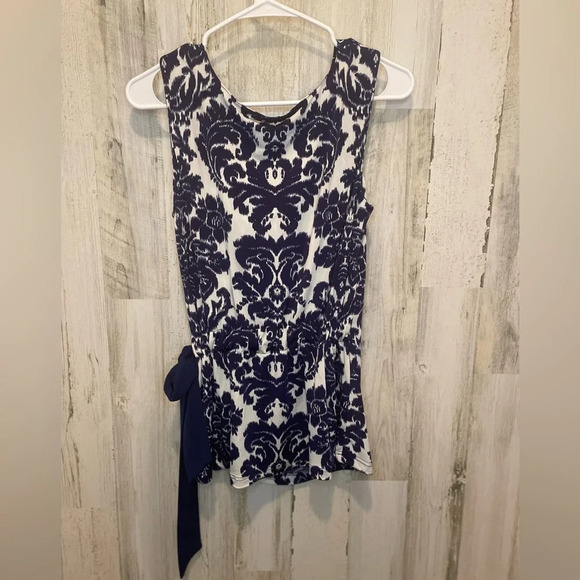 Joy Joy Floral Printed Tie Waist Sleeveless Top- Navy/Ivory size M - Picture 3 of 5